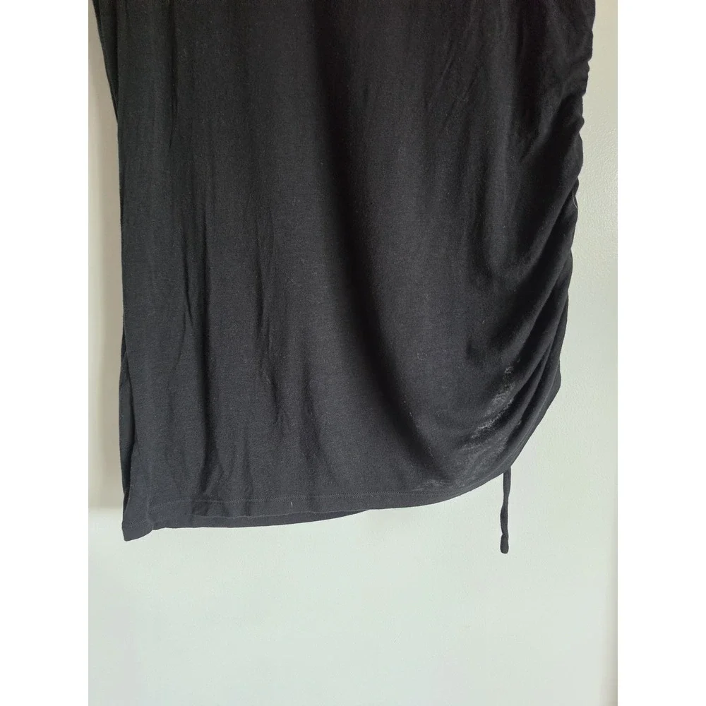 Banana Republic Women's Sleeveless T-Shirt S Black Solid Round Neck Tank Top